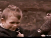 Пьяная голая мама показала сыну киску.