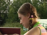 Довольно сладкая детка хочет мам BF-6