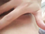 C киской играет русская девушка