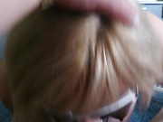 Любительский минет девушка делает в очках