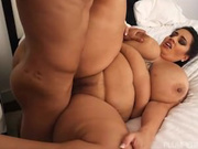 Sexy Latina BBW Sofia Rose Showers N Fucks