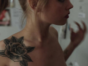 Анастасия Щеглова голые сиськи в "Детки" 2017