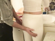 Старый бухой папаша трахает на кухне дочку