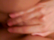 Hurtova Katya сосет и мастурбирует бритую киску