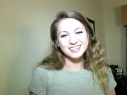 Любопытная жена хочет попробовать секса в троем