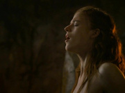 Голая Роуз Лесли / Naked Rose Leslie