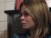 Голая Джиллиан Ли в The Badger Game