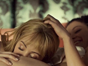 Голаые Татьяна Маслани , Ксения Соло