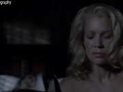 Laurie Holden голая в сериале Ходячие мертвецы 3 сезон