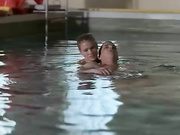 В купальнике Laurie Holden в сериале строго на юг 2