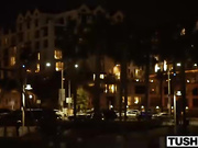 TUSHY Горячая гостиничная работница получает анал секс от доминируемой пары