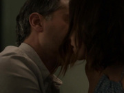 Phoebe Tonkin, Emily Browning секс сцена из The Affair S04 E05