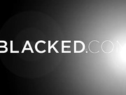 Brandi Love трахается на яхте в море с привлекательным негром