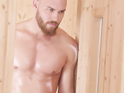 Strange meeting ends in hard sex sex