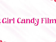 Тара Холлоуэй пикапнула Тару О'Нил в баре и привела домой тереться кисками