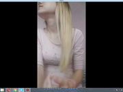 Русская сиськастая блондинка.