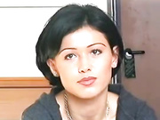 Моника Камерон на кастинге у Пьера Вудмана испытала все прелести жесткого траха в попу.