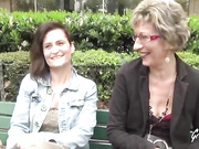 Амели представляет нам горячий секс втроем с миссис Ренар, её бывшей учительницей