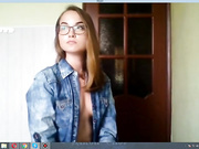 Рассмешил девушку в скайпе и она повелась раздеваться