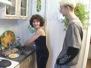 Kitchen sex mom