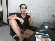 Сводная мама соблазнила сына в новом белье