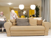 What's inside You, Mommy