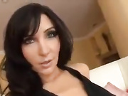 Королева заглота трахается в анал