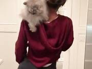 Кейт Бекинсейл вертит задом