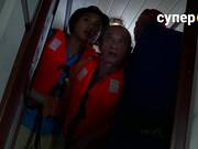 Светлана Павлова полуголая обнимается в море