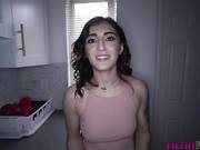 Сочная брюнетка Jezebeth отсосала и круто поебалась от первого лица