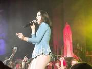 Sophie Ellis Bextor Сексуальная жопа и трусики с подкладкой