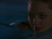 Голые Эмбер Хёрд , Аманда Сайфред