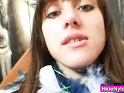 Евро девочка Алиса получила супер ноги и великолепные чулки красного цвета