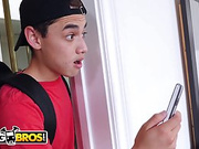 Guy has fun with Lauren Phillips and Lilly Ford and has great sex.