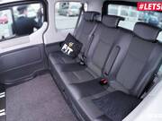 The brunette thanks the taxi driver for the trip with a blowjob and fucking in the car