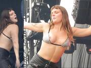 Tove Lo - shows her tits at a concert