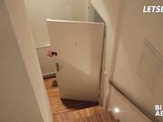 Nikky Dream gosta do grande pau de um estrangeiro.