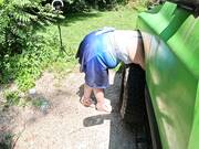 Сексуальная история о дерзкой соседке и парне, который знает толк в удовольствии.