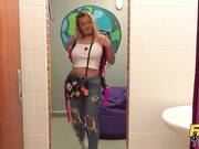 Mom, here's your cheap hostel - we'll fuck all night long.