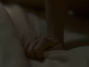 Una escena sexual de la famosa serie de televisión y la actriz Supergirl.