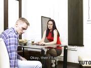 El tutor intentó engañar al hombre y obtener dinero sin hacer nada, pero fue engañado.