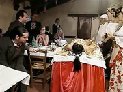 Сандра Руссо - оргия в отеле