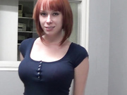 Рыжая нимфа Зои Никсон мастурбирует для новой работы