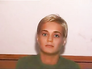 С короткой стрижкой чертовка ебля хардкор