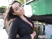 PropertySex - грудастая агент по недвижимости использует секс, чтобы продать дом